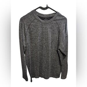 Comfy Stretch Fabletics Gray Long Sleeve Tee | Size L